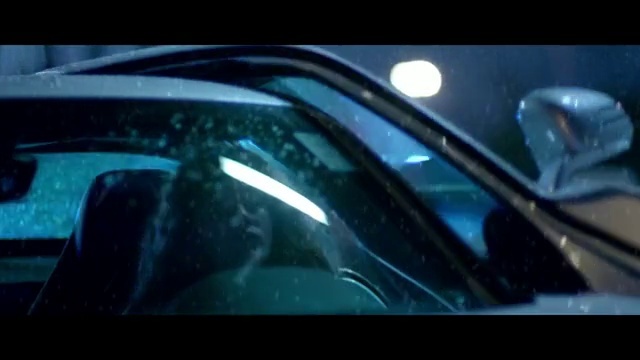 Video Reference N1: Mode of transport, Vehicle, Automotive design, Car, Vehicle door, Windshield, Automotive window part, Glass, Fictional character, Driving