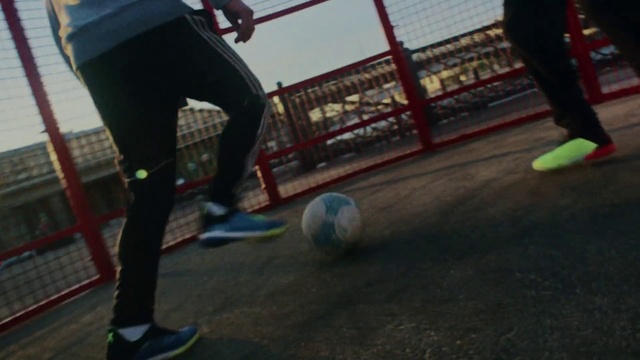 Video Reference N3: Ball, Soccer ball, Play, Sports equipment, Sports, Human leg, Recreation, Physical fitness, Games, Shoe