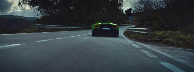 Video Reference N1: Land vehicle, Vehicle, Car, Performance car, Supercar, Automotive design, Sports car, Mode of transport, Lamborghini, Asphalt