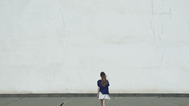 Video Reference N1: White, Photograph, Blue, Snapshot, Standing, Atmospheric phenomenon, Wall, Photography, Sky, Fun, Person