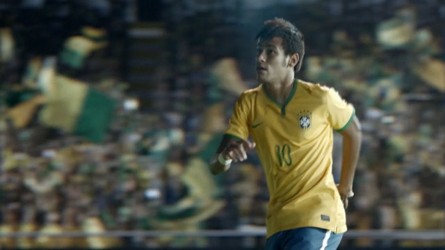 Video Reference N1: player, football player, yellow, soccer player, sports, forward, competition, leisure, tournament, world, Person