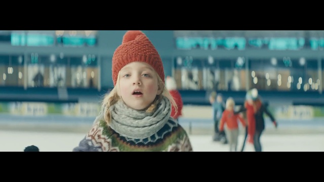 Video Reference N10: winter, fun, screenshot, girl, cap, headgear, knit cap, beanie, ice, freezing, Person