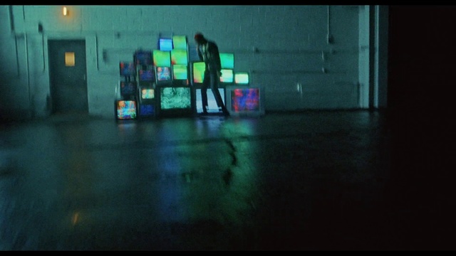 Video Reference N4: Blue, Darkness, Light, Architecture, Lighting, Glass, Wall, Reflection, Display device, Screenshot