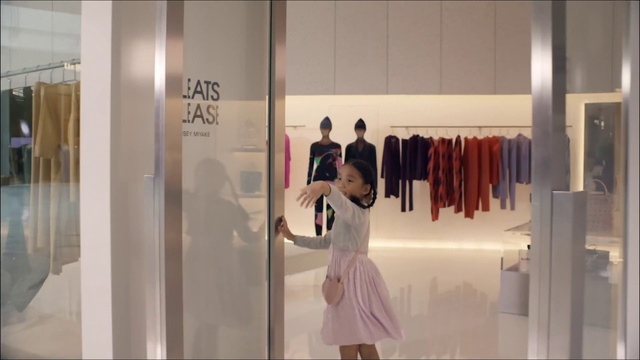 Video Reference N5: Boutique, Snapshot, Fashion, Display window, Room, Dress, Outlet store, Fashion design, Building