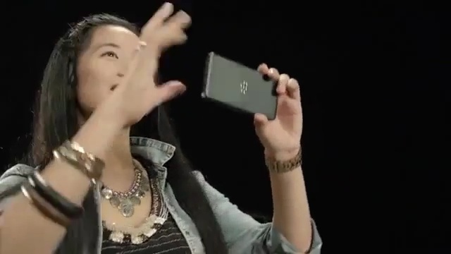 Video Reference N0: singer, finger, hand, product, girl, selfie, performance, singing, Person