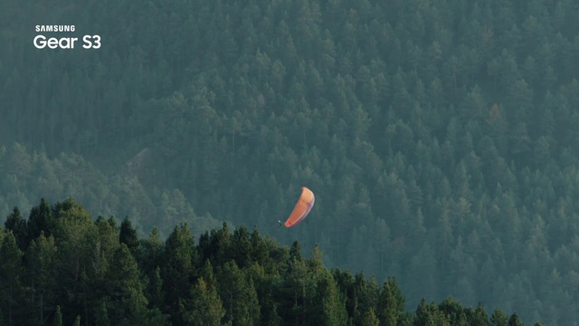 Video Reference N3: Nature, Paragliding, Sky, Atmospheric phenomenon, Biome, Air sports, Forest, Atmosphere, Tree, Hill station