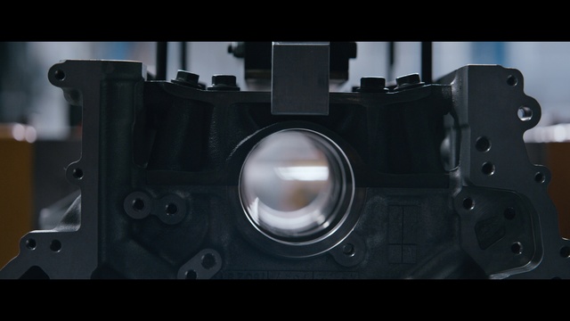Video Reference N2: Light, Auto part, Automotive exterior, Metal
