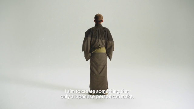Video Reference N1: Standing, Action figure, Outerwear, Fictional character, Obi-wan kenobi, Figurine, Kimono, Robe, Toy, Costume