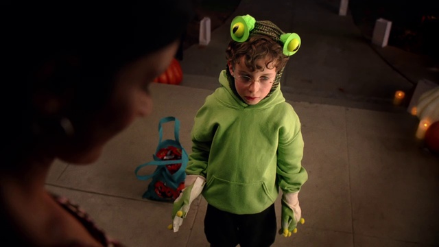 Video Reference N0: Green, Yellow, Fun, Child, Night, Outerwear, Headgear, Adaptation, Photography, Costume