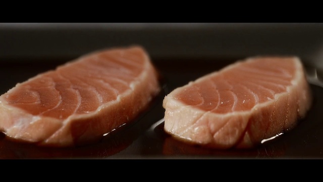 Video Reference N1: Food, Dish, Cuisine, Fish slice, Ingredient, Kasuzuke, Smoked salmon, Sashimi, Animal fat, Veal