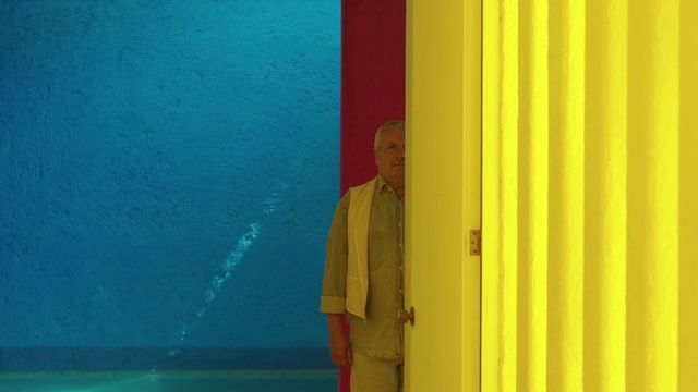 Video Reference N2: Blue, Yellow, Green, Red, Wall, Majorelle blue, Turquoise, Azure, Snapshot, Room