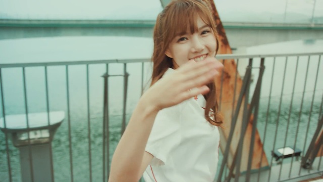 Video Reference N3: skin, beauty, human hair color, girl, lady, hairstyle, snapshot, shoulder, long hair, black hair, Person