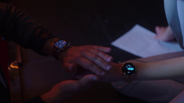 Video Reference N9: Nail, Hand, Finger, Wrist, Fashion accessory, Night, Darkness, Gesture, Jewellery
