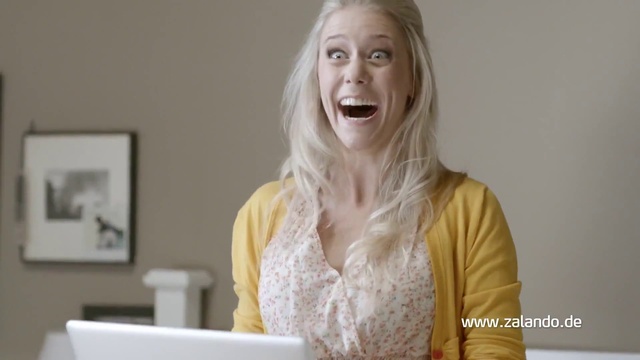 Video Reference N2: Face, Facial expression, Blond, Skin, Mouth, Smile, Laugh, Room, Tooth, Happy