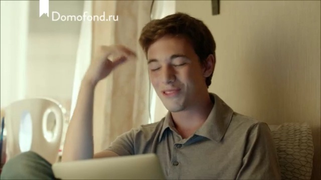 Video Reference N6: chin, forehead, conversation, girl, Person