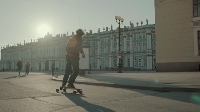 Video Reference N3: Skateboard, Skateboarder, Skateboarding Equipment, Skateboarding, Recreation, Longboard, Sports equipment, Boardsport, Footwear, Kickflip