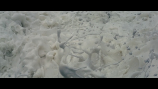 Video Reference N0: White, Stone carving, Water, Geology, Organism, Rock, Sand, Photography, Geological phenomenon, Limestone