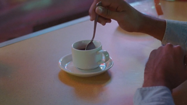 Video Reference N1: Cup, Cup, Coffee cup, Hand, Serveware, Table, Turkish coffee, Coffee, Drink, Tableware