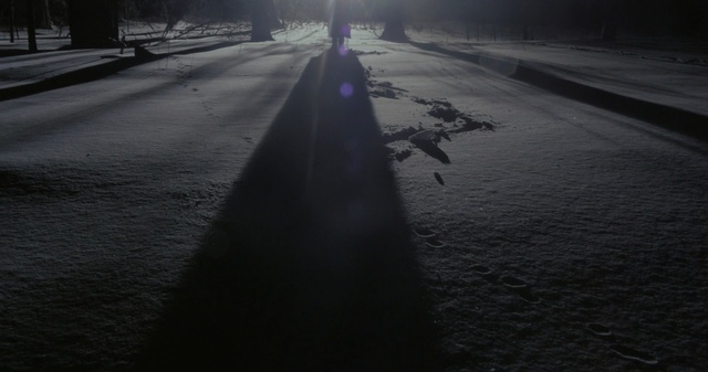 Video Reference N1: Sky, Water, Asphalt, Light, Atmospheric phenomenon, Road, Road surface, Night, Darkness, Line, Person
