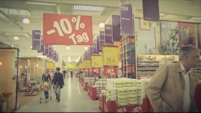 Video Reference N5: supermarket, retail, shopping, outlet store, shopping mall, aisle, product, grocery store, Person