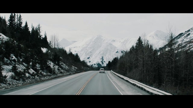 Video Reference N0: road, highway, white, mountainous landforms, snow, nature, sky, tree, winter, woody plant