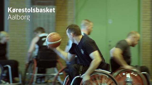Video Reference N2: wheelchair sports, sports, ball game, wheelchair, recreation