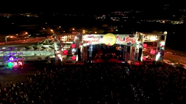 Video Reference N2: Crowd, Night, Light, Lighting, Stage, Audience, Performance, Fête, Event, Darkness