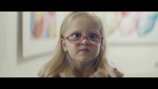 Video Reference N0: Eyewear, Face, Hair, Glasses, Nose, Skin, Photograph, Cheek, Blond, Facial expression