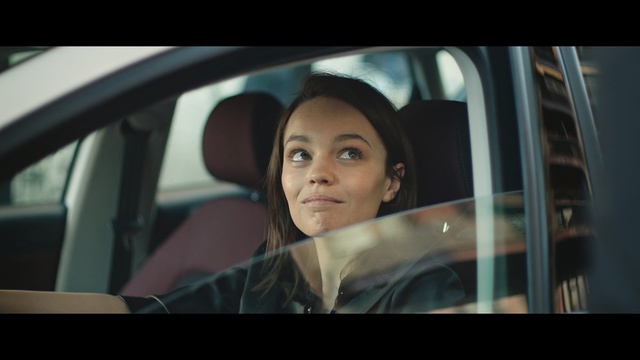 Video Reference N1: face, car, beauty, lady, girl, eye, photography, snapshot, black hair, screenshot, Person
