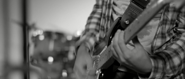 Video Reference N2: Music, Musician, Guitar, String instrument, Plucked string instruments, Guitarist, Black-and-white, Musical instrument, Monochrome photography, Monochrome