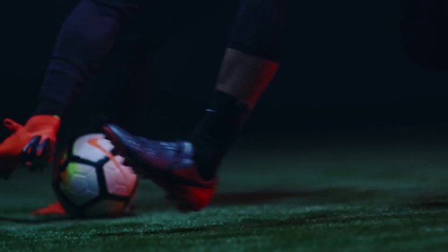 Video Reference N6: Footwear, Red, Black, Green, Cleat, Shoe, Leg, Human leg, Foot, Ball