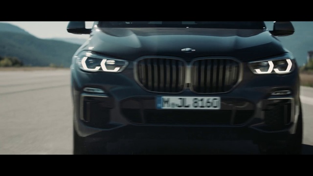Video Reference N1: Land vehicle, Vehicle, Car, Luxury vehicle, Bmw, Automotive design, Personal luxury car, Executive car, Performance car, Grille