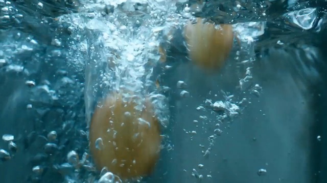 Video Reference N0: water, underwater, marine biology, organism, freezing, liquid bubble, ice, drop