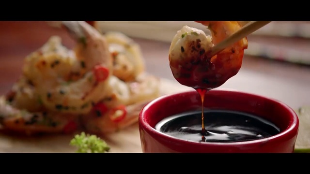 Video Reference N1: dish, food, cuisine, appetizer, asian food, dip, recipe, seafood, Person