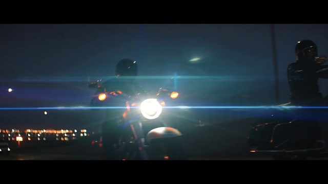 Video Reference N3: Light, Lens flare, Sky, Night, Atmosphere, Lighting, Darkness, Mode of transport, Air travel, Midnight
