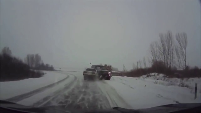 Video Reference N5: Snow, Winter, Atmospheric phenomenon, Winter storm, Mode of transport, Freezing, Windscreen wiper, Blizzard, Road, Sky