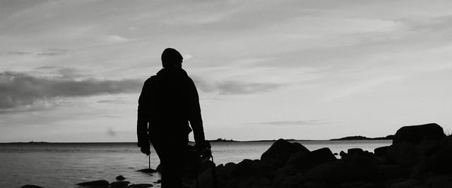 Video Reference N2: sky, white, black, sea, photograph, black and white, water, cloud, silhouette, monochrome photography, Person