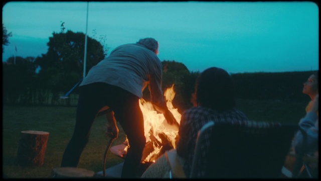 Video Reference N1: Heat, Fire, Campfire, Bonfire, Flame, Sky, Atmosphere, Fun, Muscle, Camping