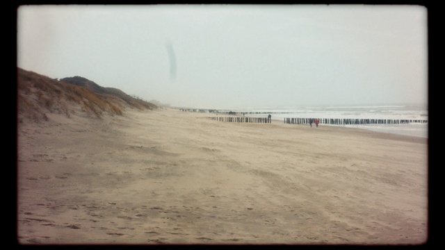 Video Reference N2: sea, horizon, beach, sky, shore, sand, morning, coast, atmosphere, ocean