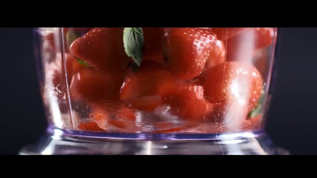 Video Reference N8: Food, Tomato, Solanum, Vegetable, Fruit, Strawberries, Ingredient, Strawberry, Cuisine, Plant