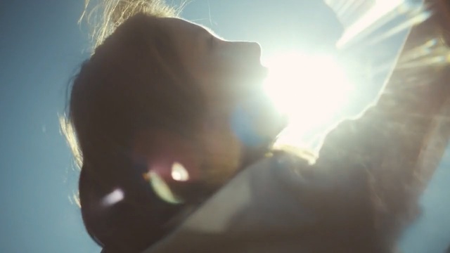 Video Reference N1: Light, Lens flare, Sunlight, Backlighting, Sky, Mouth, Photography