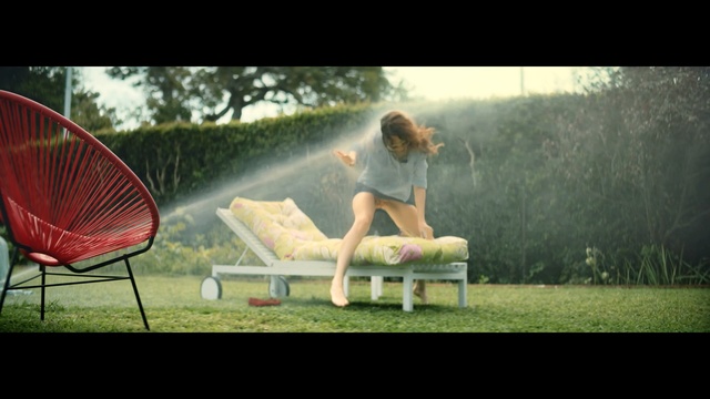 Video Reference N0: Sitting, Photograph, Nature, Furniture, Grass, Lawn, Leisure, Morning, Sunlight, Summer