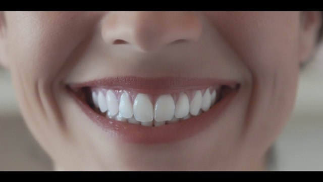 Video Reference N1: Tooth, Face, Lip, Skin, Smile, Jaw, Nose, Mouth, Facial expression, Chin