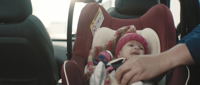 Video Reference N0: Car seat, Child, Pink, Baby, Baby in car seat, Car seat cover, Head restraint, Toddler, Car, Vehicle