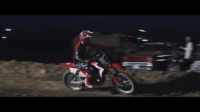Video Reference N17: Land vehicle, Vehicle, Motorcycle, Freestyle motocross, Motocross, Motorcycling, Stunt performer, Motorcycle racing, Extreme sport, Endurocross