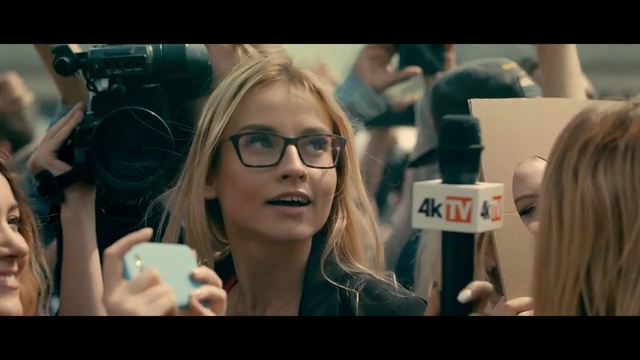 Video Reference N0: Eyewear, Hair, Face, Photograph, Glasses, Facial expression, Blond, Eyebrow, Beauty, Snapshot, Person