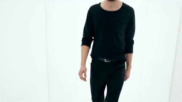 Video Reference N2: Clothing, Sleeve, T-shirt, Standing, Waist, Outerwear, Sweater, Shoulder, Long-sleeved t-shirt, Neck