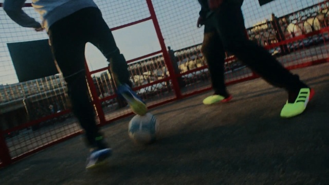 Video Reference N1: Ball, Play, Fun, Footwear, Leg, Futsal, Human leg, Sports equipment, Games, Soccer
