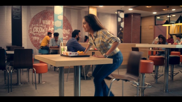 Video Reference N6: Restaurant, Table, Conversation, Sitting, Room, Furniture, Interior design, Coffeehouse, Café, Cafeteria