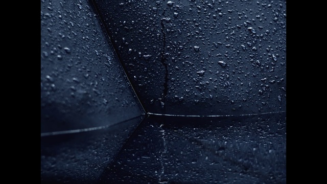 Video Reference N6: Black, Blue, Water, Sky, Darkness, Atmosphere, Material property, Space, Drop, Photography
